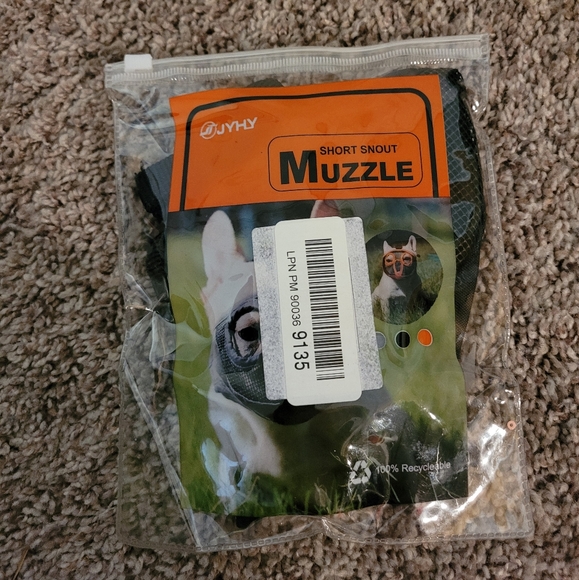 NEW Short Snout Dog Muzzle~JYHY - Picture 1 of 4